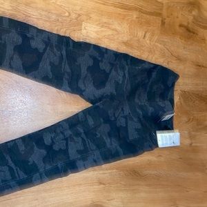 Green/Grey camo legging/jeggings